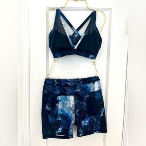 Adore me peekaboo active set